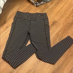 Black and White Striped Leggings with Elastic Waistband